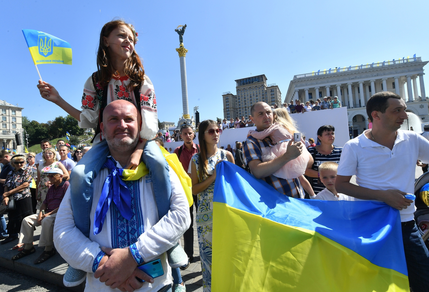 A Függetlenség napját ünneplő tömeg Kijevben 2019. augusztus 24-én #moszkvater