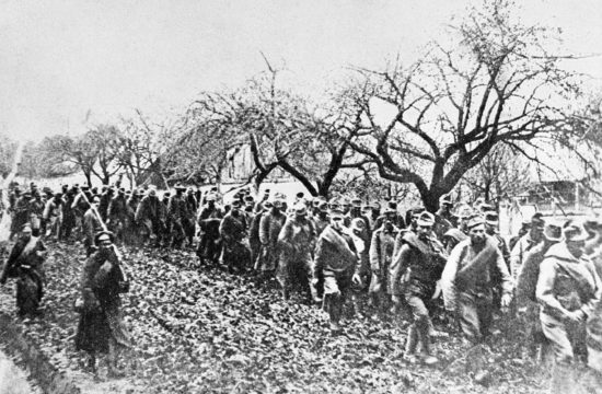 Orosz katonák által a Bruszilov offenzíva alatt ejtett hadifoglyok vonulása a Délnyugati fronton az I. világháborúban #moszkvater
