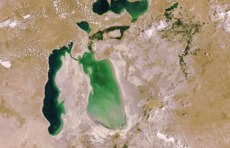 Az Aral-tó drámai apadása 2006 és 2009 között Fotó:European Space Agency #moszkvater