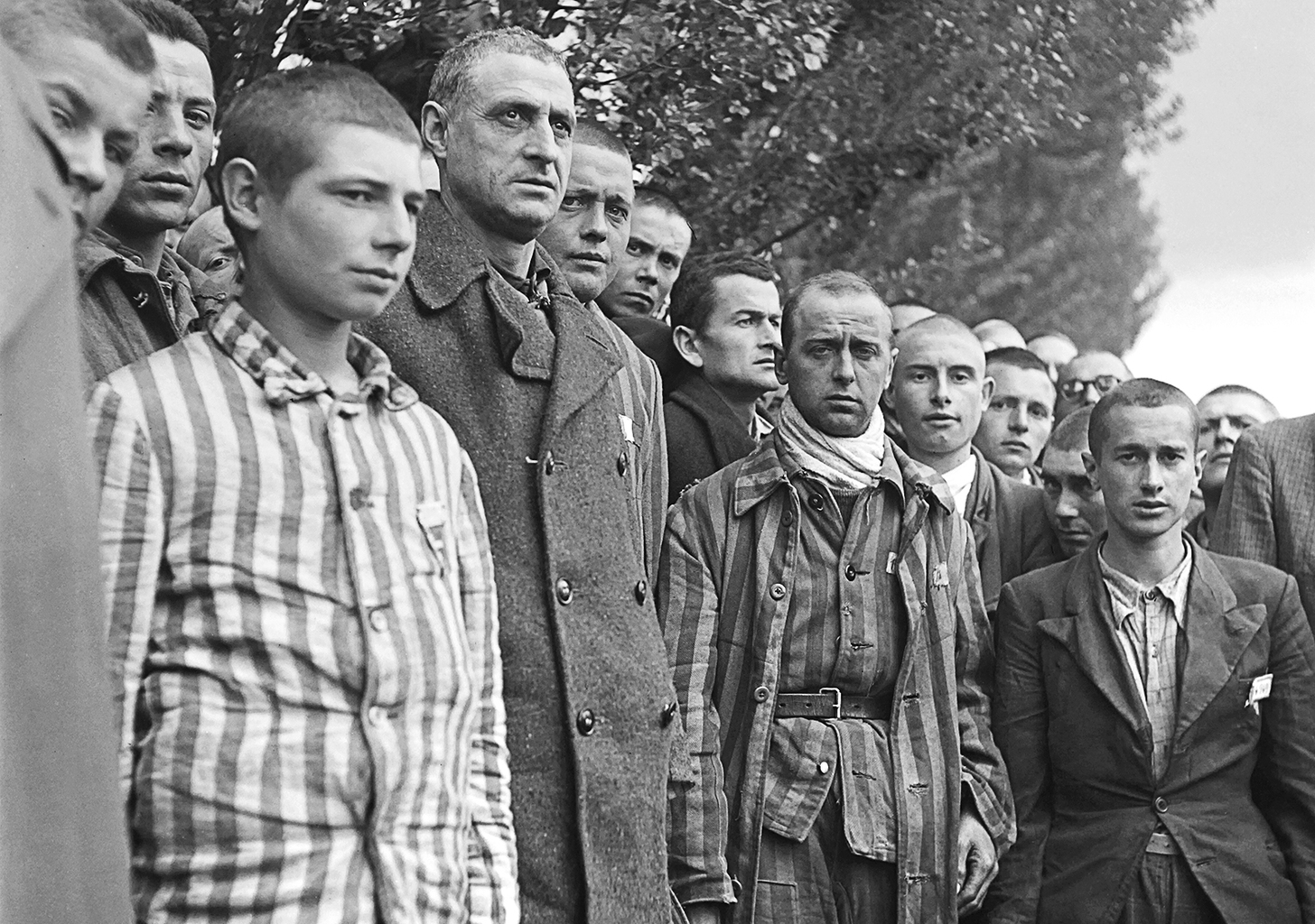 Foglyok a Dachau-i koncentrációs tábor felszabadításának napján 1945. április 29-én #moszkvater