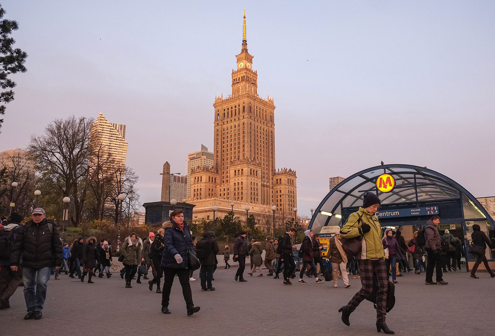 „Mindenesetre megélhetés szempontjából Varsó magasan veri a legtöbb kategóriában a magyar fővárost” #moszkvater