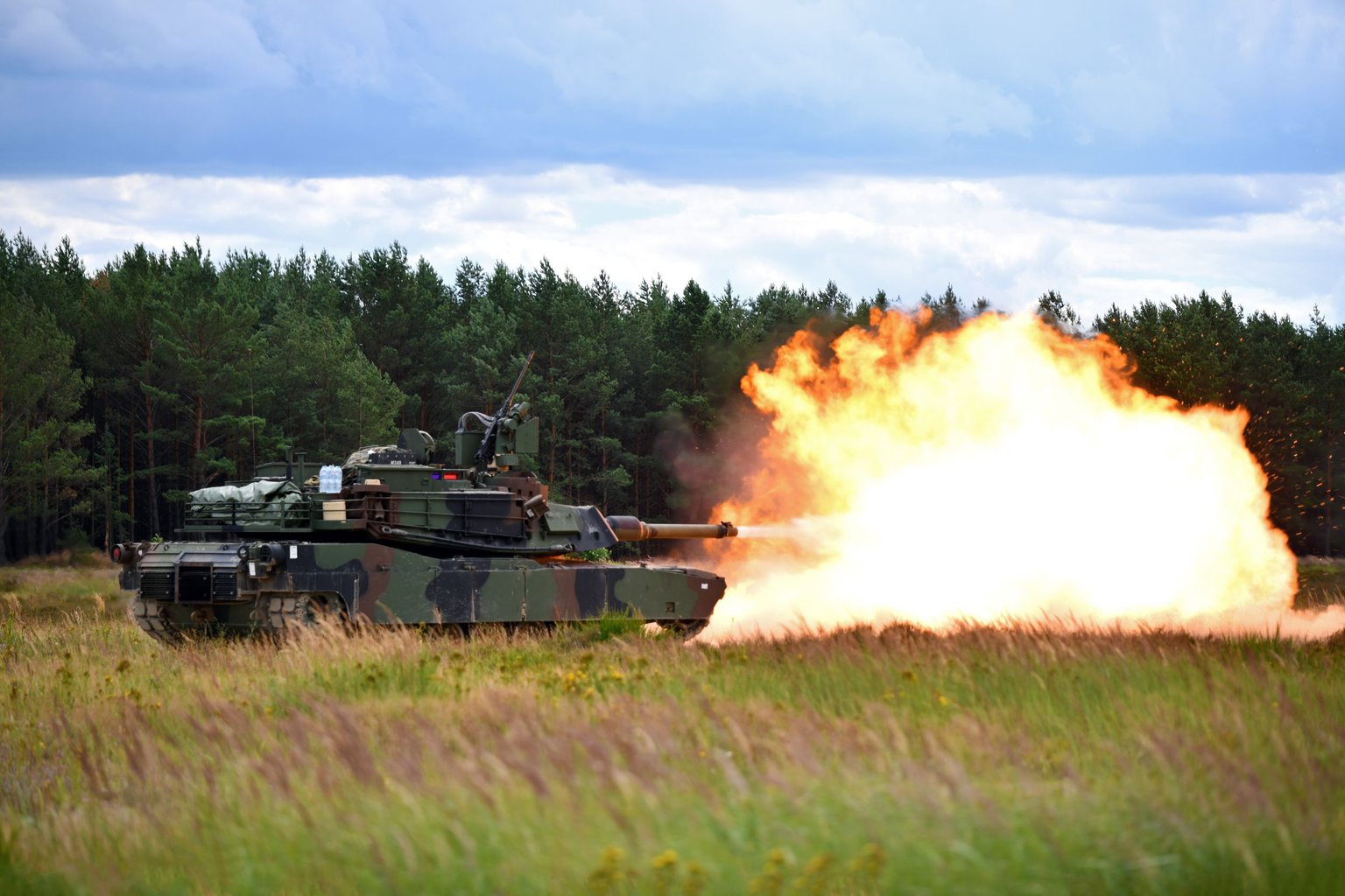 Egy T-72 lett az Abrams végzete? 1 „Minden esetre mindenképp érdekes fejlemény az a tény, hogy nagyjából egy hét leforgása alatt Kijevnek Avgyejevka térségében sikerült elvesztenie a 31 darabos Abrams állományának közel 10 százalékát, amely azóta csak tovább nőtt”
