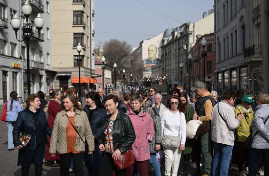 Járókelők az Arbaton, Moszkvában 2024. április 2-án #moszkvater